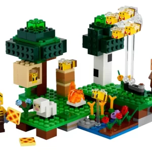 LEGO® (21165) Minecraft™ The Bee Farm